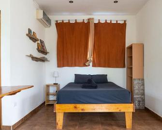 Burnt Toast Surfcamp - Nosara - Habitación