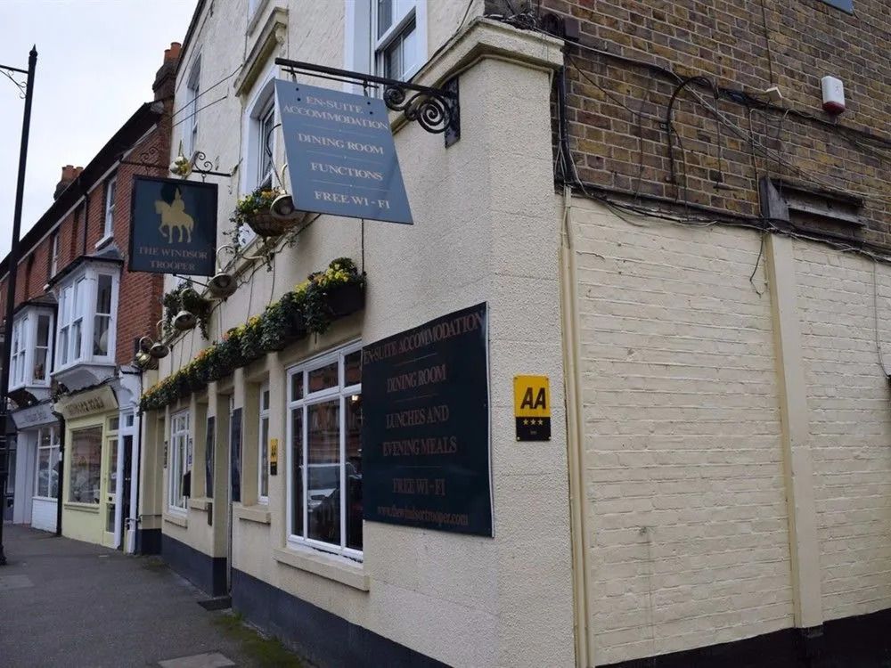 The Windsor Trooper - ווינדזור - בניין