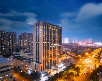 Haozen Hotel (Sanyang Square Railway Station) - Wuxi - Edificio