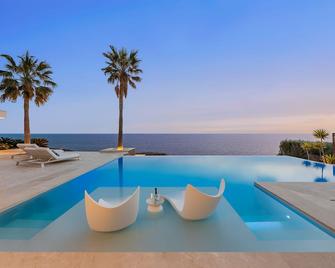 Blue Sky Mallorca Luxury Villa - Puerto de Andrach - Piscina