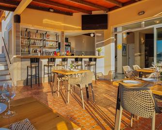 Theos Village Apartments - Chania - Restaurant