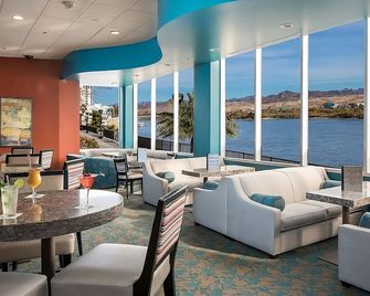 Luxury Guest Room at Aquarius Casino Resort - Laughlin - Lounge