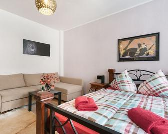 Ferienwohnung Residenz bis 6 Gäste , Ferienwohnung Dresden bis 4 Gäste, Ferienwohnung Elbflorenz bis 2 Gäste - Dresden - Schlafzimmer