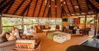 Kapama Buffalo Camp - Hoedspruit - Lounge