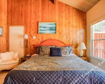 Arrowhead Tree Top Lodge - Lake Arrowhead - Спальня