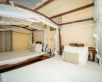 The Waves Beach Chalets - Tangalla