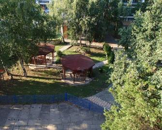 Hotel Agora - Neptun - Patio