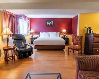 Fireside Inn & Suites Waterville - Waterville - Bedroom