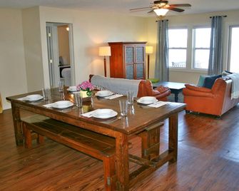 Lakeside Cabin Rental for Families near Cohasset, Minnesota - Cohasset - Dining room