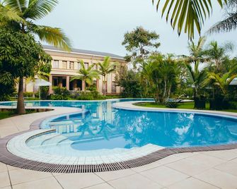 Gorillas Lake Kivu Hotel - Gisenyi - Zwembad