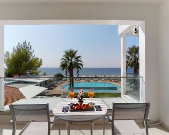 Acrotel Lilyann Boutique Hotel - Elia Nikitis - Balcony
