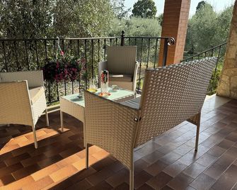 La Piccola Provenza - Fiano Romano - Balcone