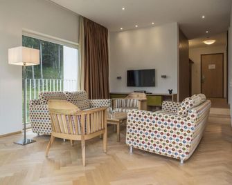 Waldhotel & SPA Davos - for body & soul - דאבוס - סלון