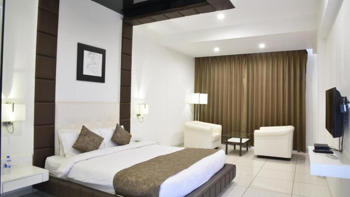 Hotel Lake View
