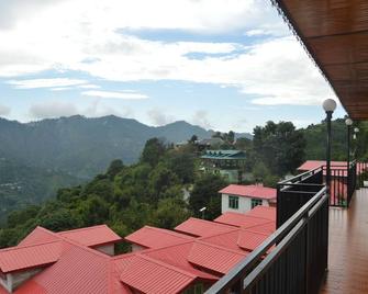 The Banoak Homestay - Shimla - Balcony