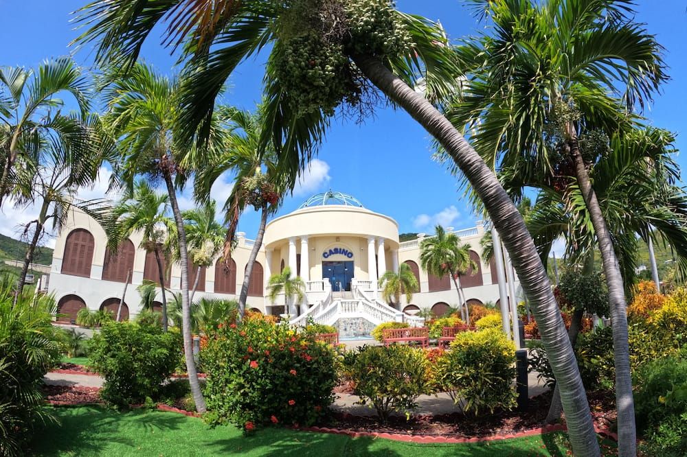 Divi Carina Bay Beach Resort & Casino - Christiansted - Außenansicht
