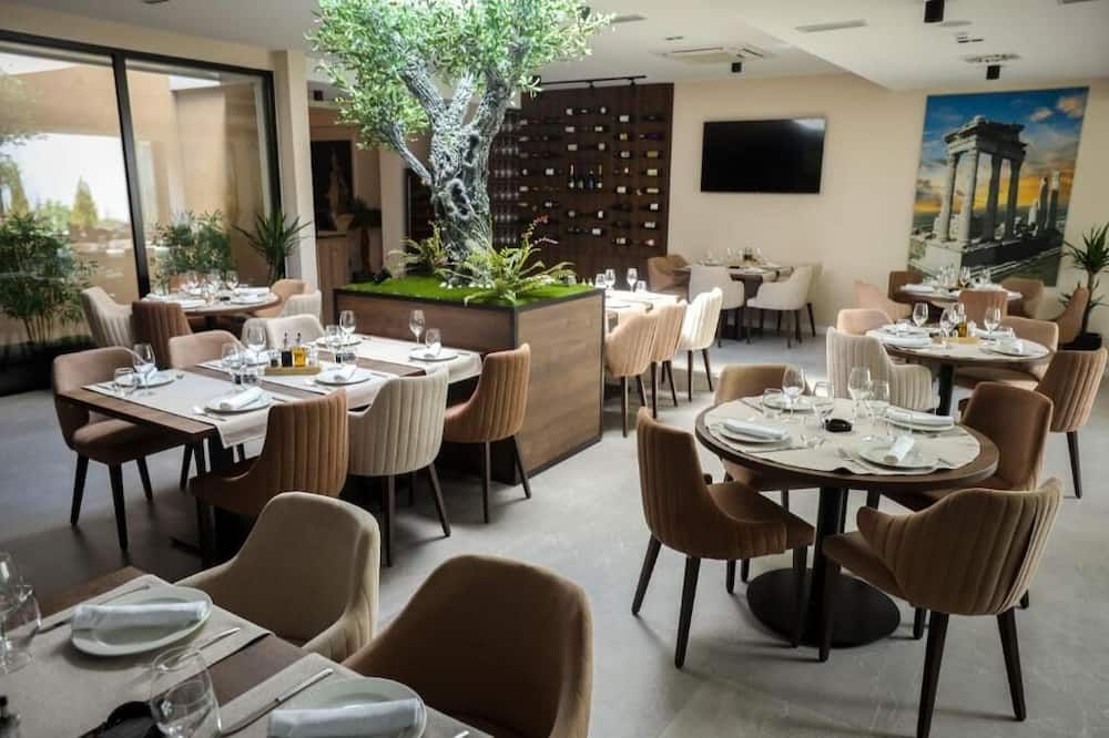 Apart Hotel Maksimum - בלגרד - מסעדה