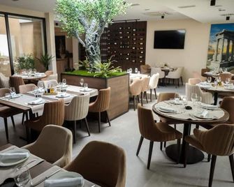 Apart Hotel Maksimum - בלגרד - מסעדה