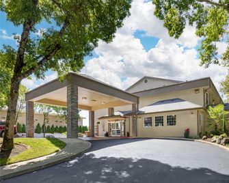 Best Western Plus Prairie Inn - Albany - Edificio