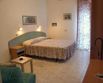 Hotel Vecchia Rimini - Lido degli Estensi - Bedroom