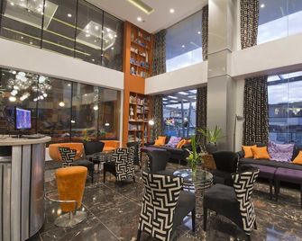 Hive Hotel - Quezon City - Oleskelutila