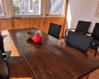 Großes Ferienhaus mit Sauna 'Waldrausch' - An der Rehwiese 1 RE01 - Sögel - Comedor