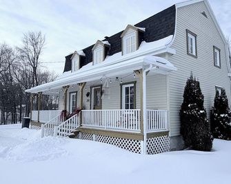 Face au Fleuve - Lotbinière - Building