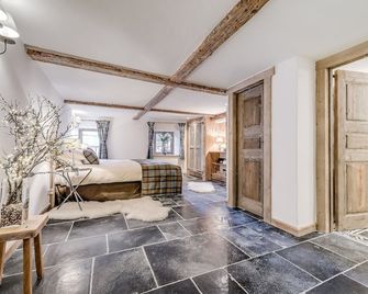 Couple's getaway. Large (70m2) 1 bed in Sainte Foy Station. - Sainte-Foy-Tarentaise - Chambre