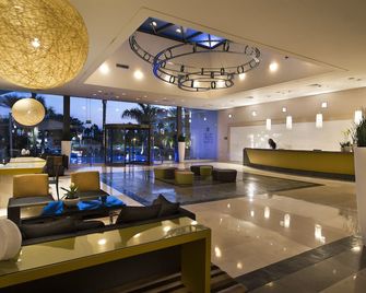 מלון ישרוטל אגמים - אילת - לובי