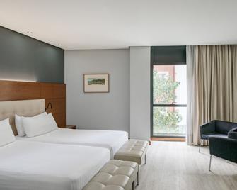 Silken Coliseum - Santander - Bedroom