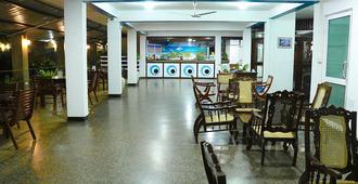 Topaz Beach Hotel - Negombo - Lobby