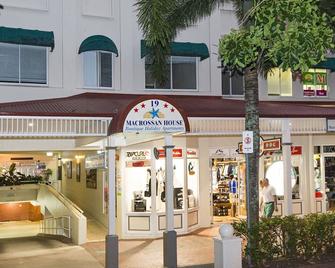 Macrossan House Boutique Holiday Apartments - Port Douglas - Building