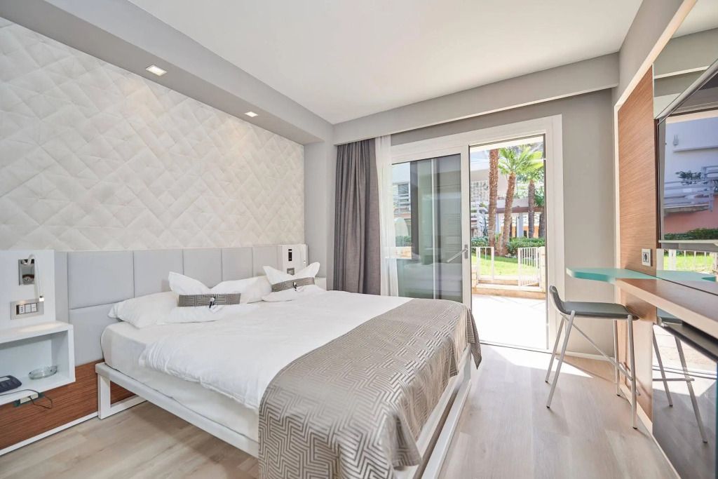 Hotel Castello Lake Front - מלצ'זינה - חדר שינה