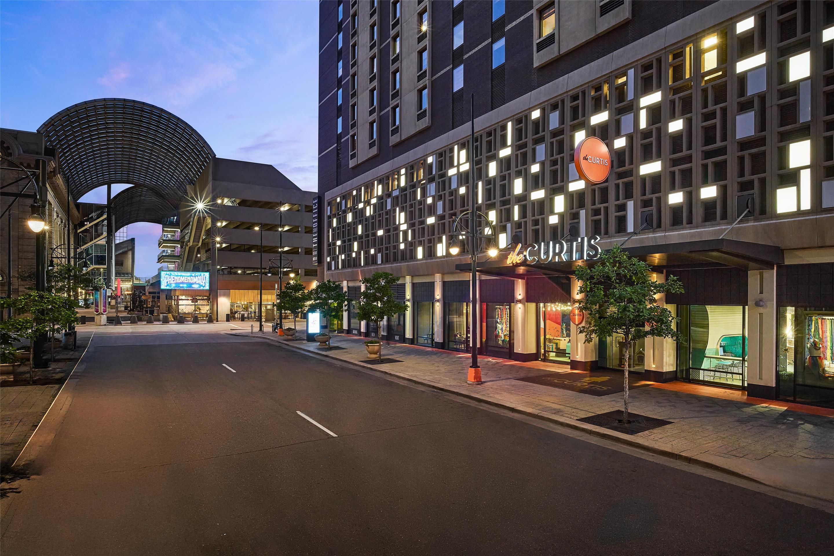 the Curtis Denver - a DoubleTree by Hilton Hotel - דנבר - בניין