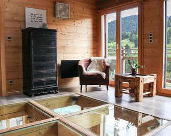 Authentic, Modern, Warm and Luxurious Chalet: With Sauna and Jacuzzi - Ventron - Вітальня