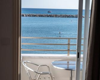 Tylos Beach Hotel - Kato Pyrgos - Balcony