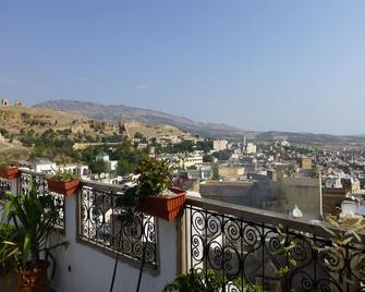 Dar Naima - Hostel - Fès - Balkon