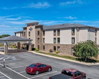 Comfort Inn Chambersburg North - Chambersburg - Building