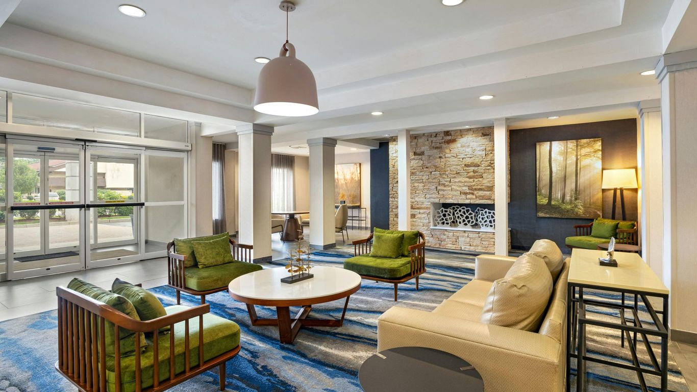 Fairfield Inn and Suites by Marriott Edison-South Plainfield