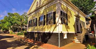 Languedoc Inn & 3 Hussey St Guest House - Nantucket - Toà nhà