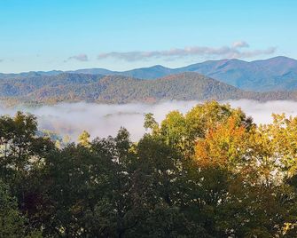 Robbinsville Vacation Rental With Covere - Robbinsville - Venkovní prostory