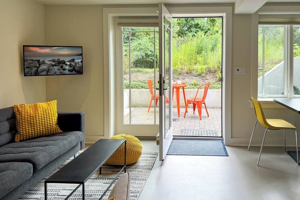 Leafy Urban Escape - Cozy 1 bedroom - Seattle - Sala de estar