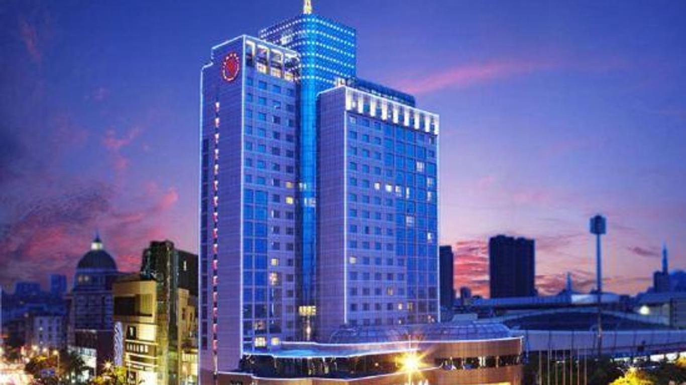 Dynasty Hotel