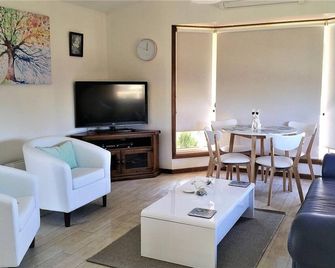 Must Love Dogs B&B & Self Contained Cottage - Rutherglen - Sala de estar