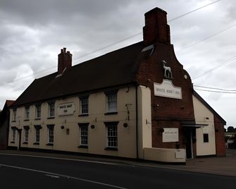The White Hart - Halesworth - Building