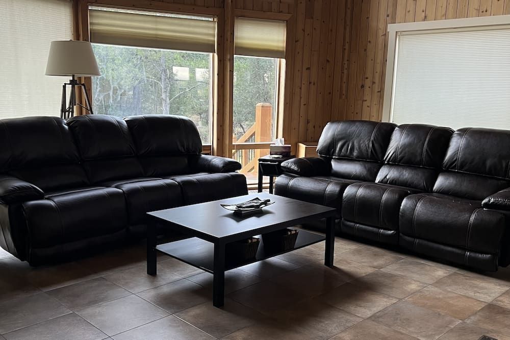 Million Dollar views. Luxury Cabin on Private Estate Property - Fairmont Hot Springs - Soggiorno