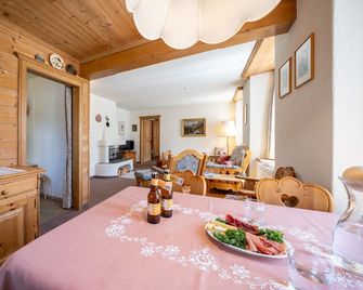 Chasa Plazza Gronda - Zernez - Eetruimte