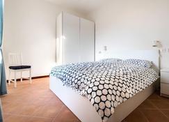 Apartment Allegra by Interhome - Luino - Schlafzimmer