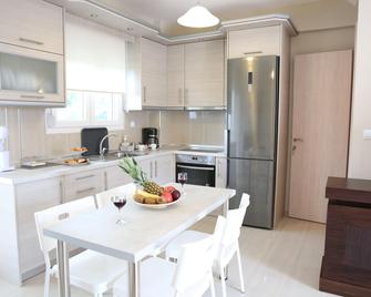 Villa Orama - Nea Poteidaia - Keuken
