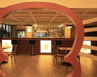 Lotos Inn & Suites, Nairobi - Nairobi - Bar
